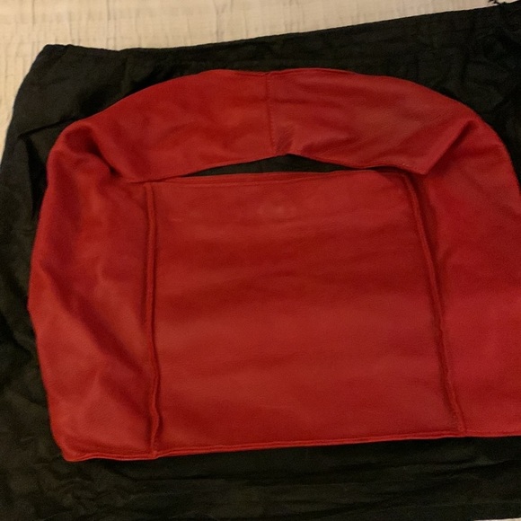 Maxon Collection Hobo Bag in Suede with tassel - Picture 7 of 17